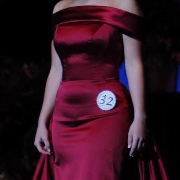 Sherri Hill pageant gown including Chinese Laundry as 6 shoes - Picture 2 of 9